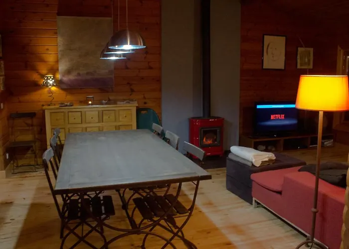 Beewood Guest house Fiais